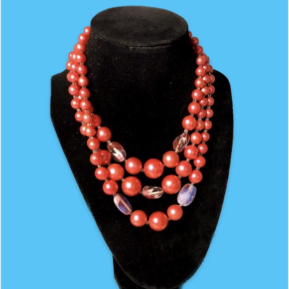 Vintage multi strand necklace lucite with glass excellent condition NWOT - Picture 9 of 14